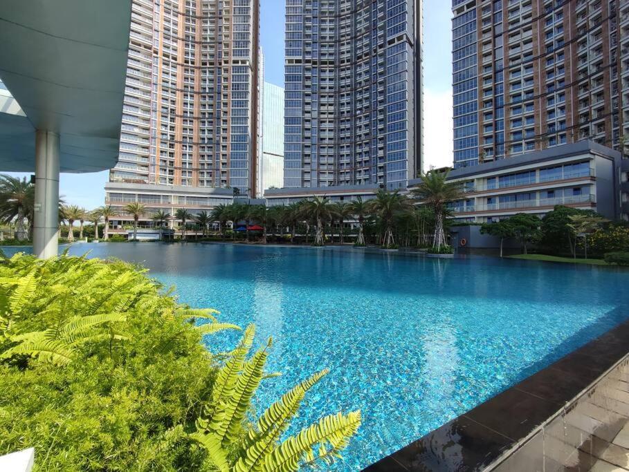 Pik Family 2 Bedroom, 5 Beds & Balcony Best View Jakarta Kültér fotó